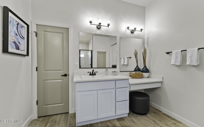 1122 Brass Hill Avenue, Santa Teresa, NM 88008, 4 Bedrooms Bedrooms, ,3 BathroomsBathrooms,Residential,For Sale,1122 Brass Hill Avenue,925473