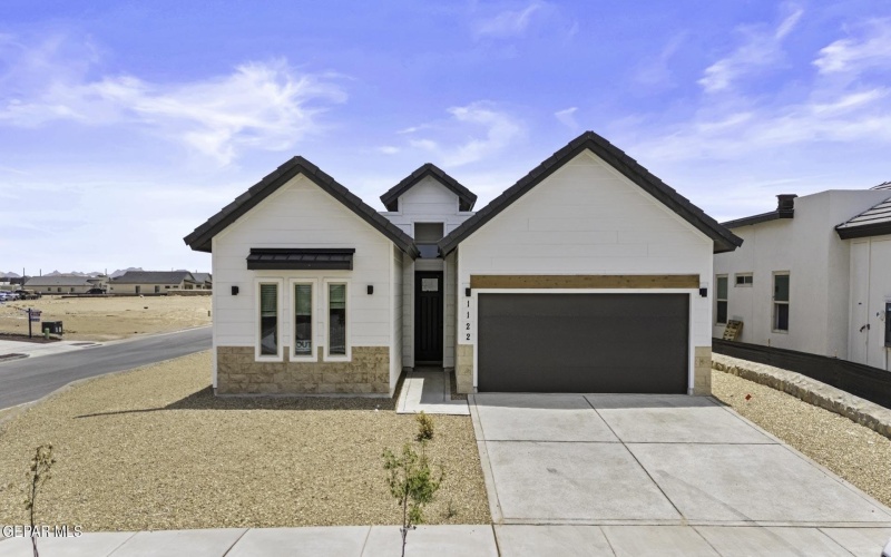 1122 Brass Hill Avenue, Santa Teresa, NM 88008, 4 Bedrooms Bedrooms, ,3 BathroomsBathrooms,Residential,For Sale,1122 Brass Hill Avenue,925473