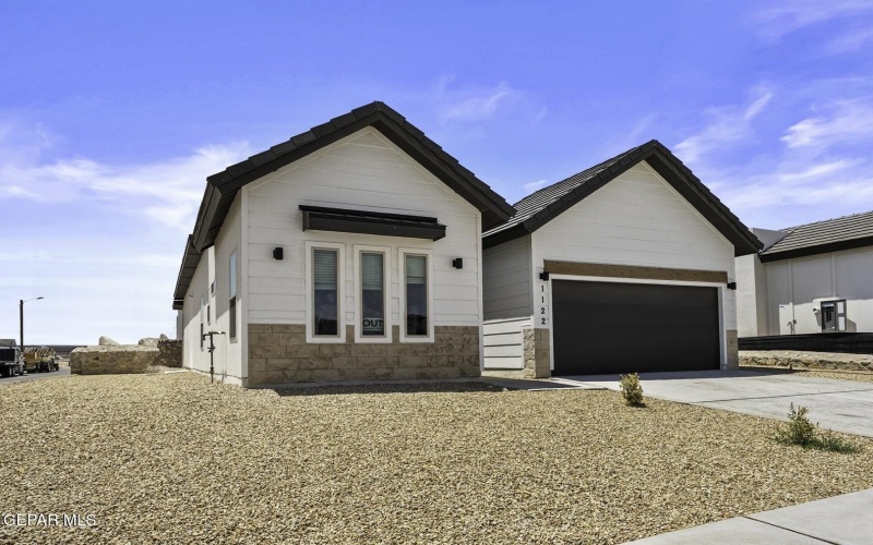 1122 Brass Hill Avenue, Santa Teresa, NM 88008, 4 Bedrooms Bedrooms, ,3 BathroomsBathrooms,Residential,For Sale,1122 Brass Hill Avenue,925473