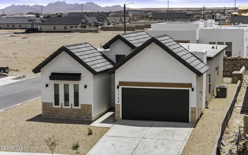 1122 Brass Hill Avenue, Santa Teresa, NM 88008, 4 Bedrooms Bedrooms, ,3 BathroomsBathrooms,Residential,For Sale,1122 Brass Hill Avenue,925473