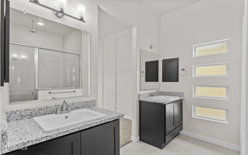 1135 Brass Hill Avenue, Santa Teresa, NM 88008, 4 Bedrooms Bedrooms, ,3 BathroomsBathrooms,Residential,For Sale,1135 Brass Hill Avenue,925476