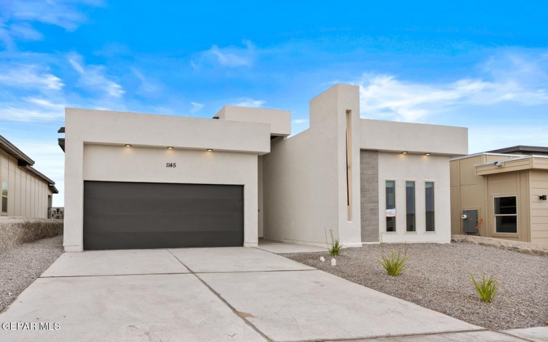 1135 Brass Hill Avenue, Santa Teresa, NM 88008, 4 Bedrooms Bedrooms, ,3 BathroomsBathrooms,Residential,For Sale,1135 Brass Hill Avenue,925476