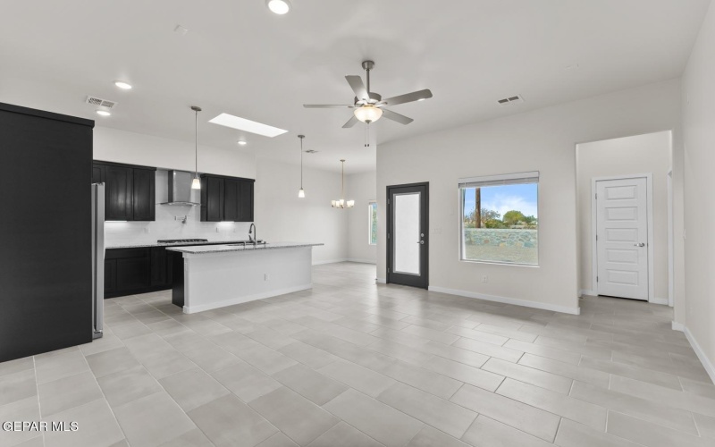 1135 Brass Hill Avenue, Santa Teresa, NM 88008, 4 Bedrooms Bedrooms, ,3 BathroomsBathrooms,Residential,For Sale,1135 Brass Hill Avenue,925476