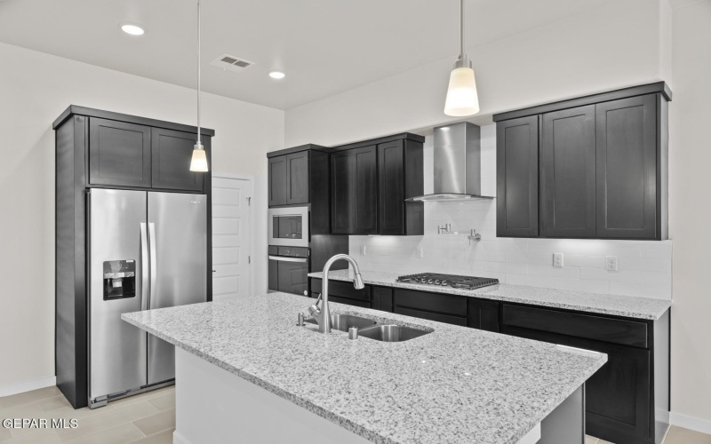 1135 Brass Hill Avenue, Santa Teresa, NM 88008, 4 Bedrooms Bedrooms, ,3 BathroomsBathrooms,Residential,For Sale,1135 Brass Hill Avenue,925476