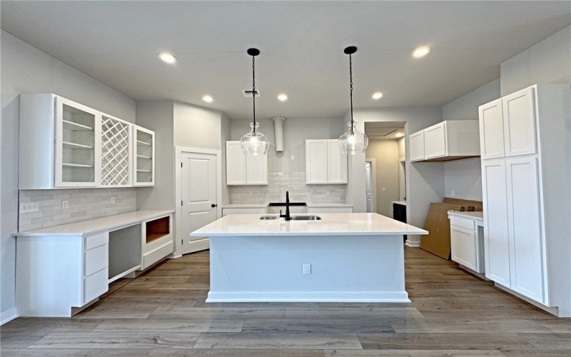2650 Lady Andrea Drive, Corpus Christi, TX 78415, 4 Bedrooms Bedrooms, ,2 BathroomsBathrooms,Residential,For Sale,2650 Lady Andrea Drive,454189