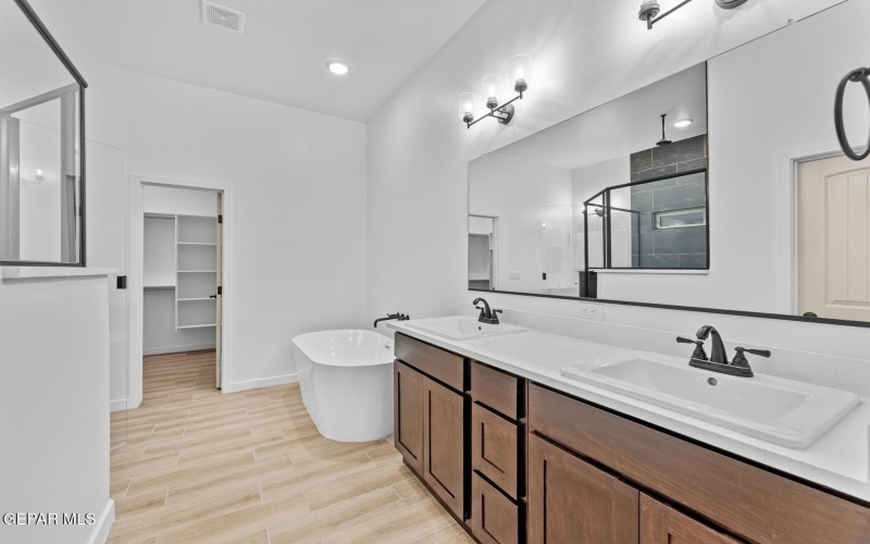 1129 Gallium Avenue, Santa Teresa, NM 88008, 3 Bedrooms Bedrooms, ,2 BathroomsBathrooms,Residential,For Sale,1129 Gallium Avenue,925484