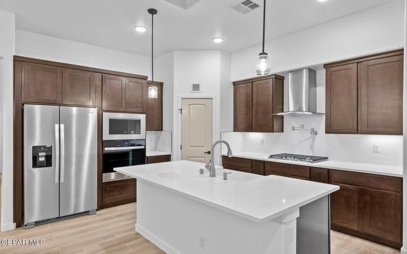 1129 Gallium Avenue, Santa Teresa, NM 88008, 3 Bedrooms Bedrooms, ,2 BathroomsBathrooms,Residential,For Sale,1129 Gallium Avenue,925484