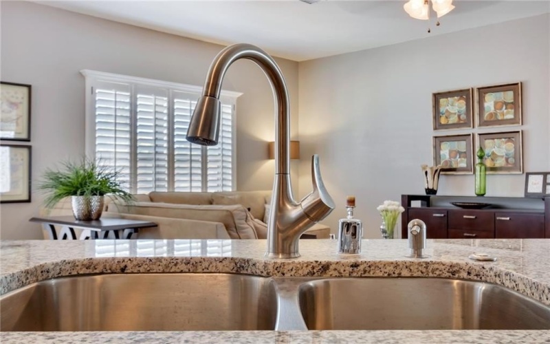 13420 HIGHWORTH Drive, Horizon City, TX 79928, ,Residential,For Sale,13420 HIGHWORTH Drive,925499