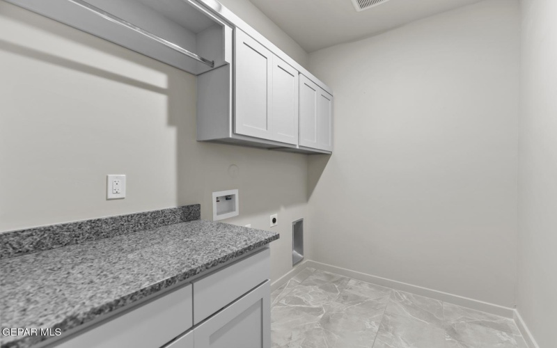 931 Gallium Avenue, Santa Teresa, NM 88008, 3 Bedrooms Bedrooms, ,2 BathroomsBathrooms,Residential,For Sale,931 Gallium Avenue,925501