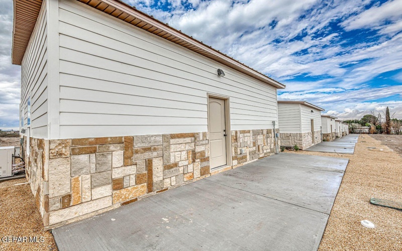 481 CHICKEN FARM Road unit: 5 #5, Anthony, TX 79821, 2 Bedrooms Bedrooms, ,Residential,For Sale,481 CHICKEN FARM Road unit: 5,925517