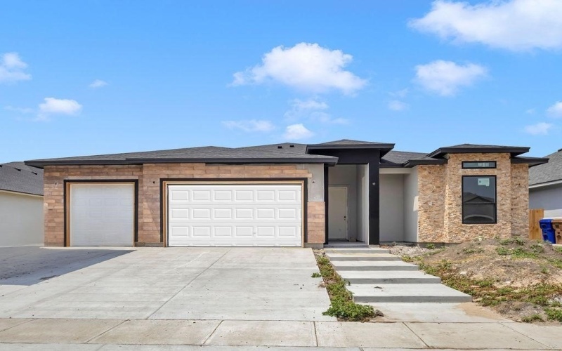 1482 Dragonstone Court, Corpus Christi, TX 78415, 5 Habitaciones Habitaciones , ,3 BañosBaños,Residential,En Venta,1482 Dragonstone Court,454192
