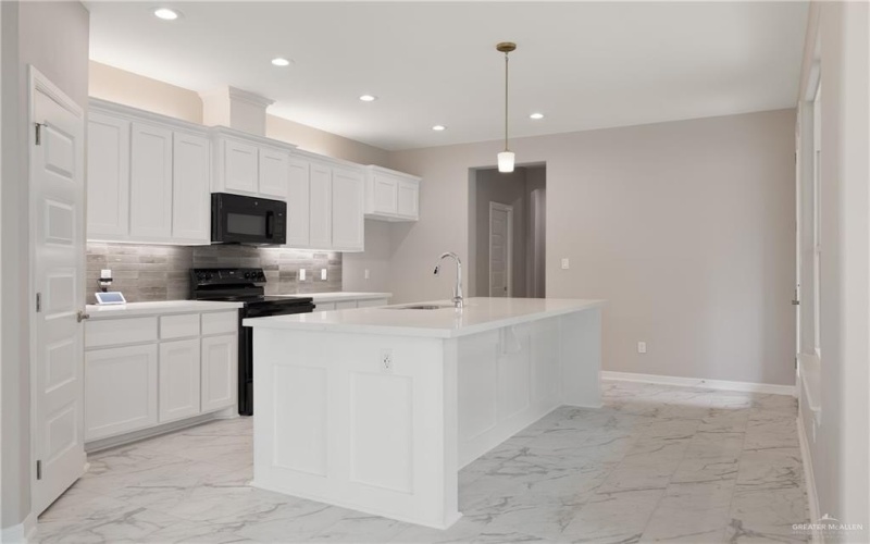 1317 Zurich Avenue, McAllen, TX 78504, 3 Habitaciones Habitaciones , ,2 BañosBaños,Residential,En Venta,1317 Zurich Avenue,474639