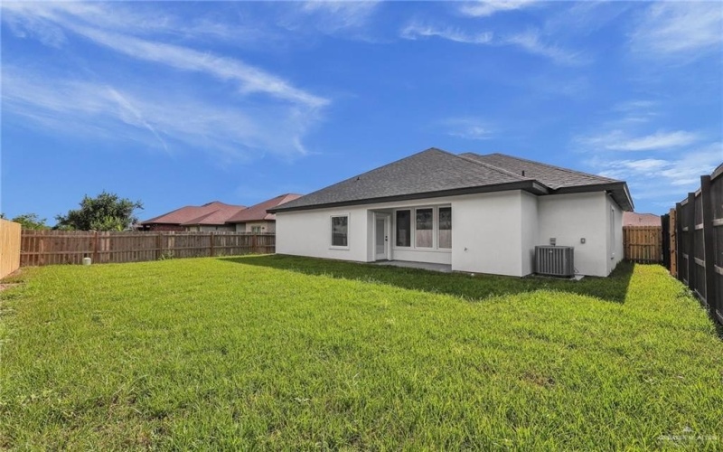 2603 S Fir Street, Pharr, TX 78577, 3 Bedrooms Bedrooms, ,2 BathroomsBathrooms,Residential,For Sale,2603 S Fir Street,474861
