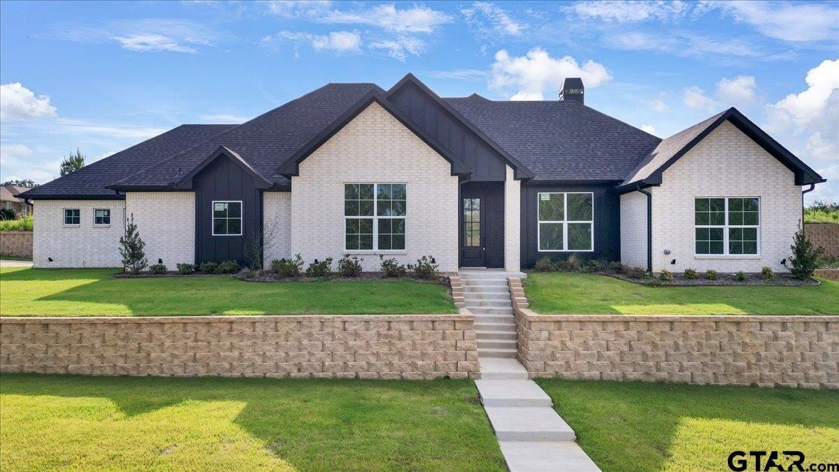 997 Mallard Dr, Lindale, TX 75771, 4 Bedrooms Bedrooms, ,2 BathroomsBathrooms,Residential,For Sale,997 Mallard Dr,25009863