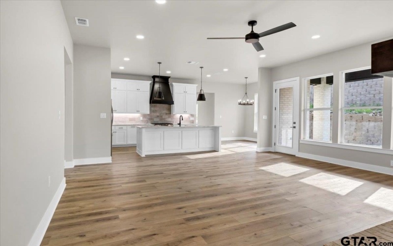 997 Mallard Dr, Lindale, TX 75771, 4 Bedrooms Bedrooms, ,2 BathroomsBathrooms,Residential,For Sale,997 Mallard Dr,25009863