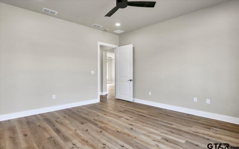 997 Mallard Dr, Lindale, TX 75771, 4 Bedrooms Bedrooms, ,2 BathroomsBathrooms,Residential,For Sale,997 Mallard Dr,25009863