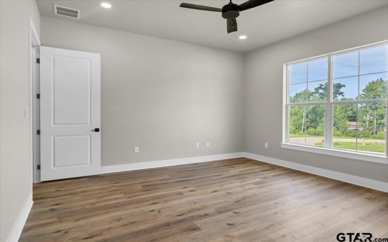 997 Mallard Dr, Lindale, TX 75771, 4 Bedrooms Bedrooms, ,2 BathroomsBathrooms,Residential,For Sale,997 Mallard Dr,25009863