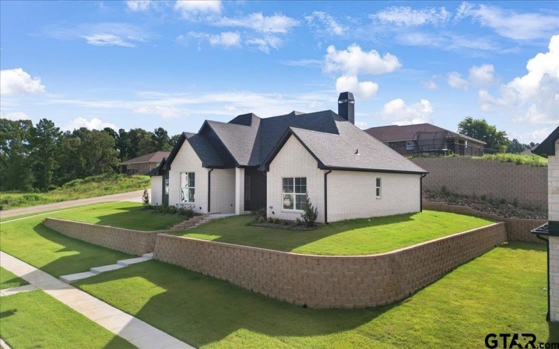 997 Mallard Dr, Lindale, TX 75771, 4 Bedrooms Bedrooms, ,2 BathroomsBathrooms,Residential,For Sale,997 Mallard Dr,25009863
