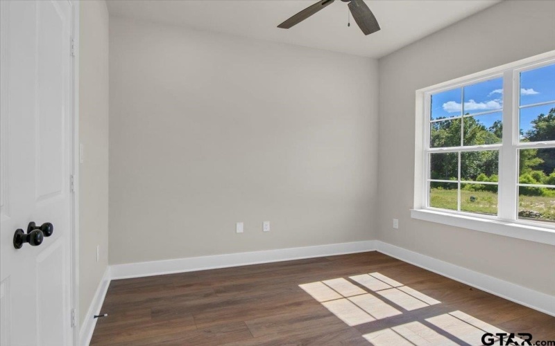1001 Mallard, Lindale, TX 75771, 4 Bedrooms Bedrooms, ,2 BathroomsBathrooms,Residential,For Sale,1001 Mallard,25009877