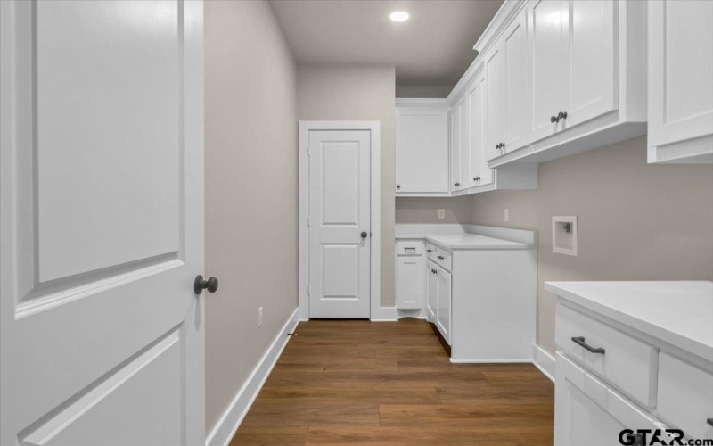 1001 Mallard, Lindale, TX 75771, 4 Bedrooms Bedrooms, ,2 BathroomsBathrooms,Residential,For Sale,1001 Mallard,25009877