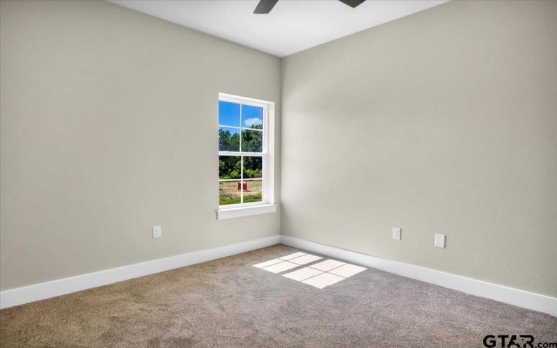 1001 Mallard, Lindale, TX 75771, 4 Bedrooms Bedrooms, ,2 BathroomsBathrooms,Residential,For Sale,1001 Mallard,25009877