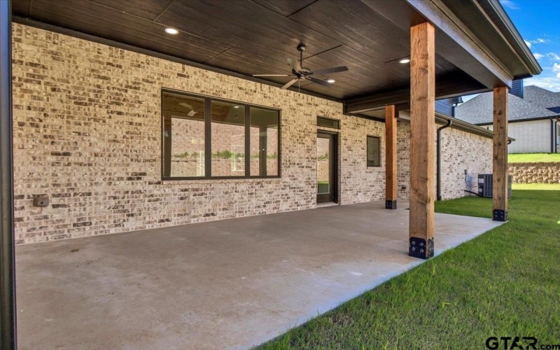 1001 Mallard, Lindale, TX 75771, 4 Bedrooms Bedrooms, ,2 BathroomsBathrooms,Residential,For Sale,1001 Mallard,25009877