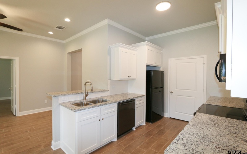 10243 CR 135, Flint, TX 75762, ,2 BathroomsBathrooms,Residential Multi Family,For Sale,10243 CR 135,25009895