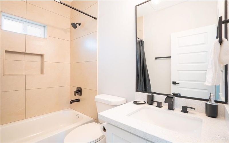 309 Lilly Drive, San Juan, TX 78589, 3 Habitaciones Habitaciones , ,2 BañosBaños,Residential Lease,En Alquiler,309 Lilly Drive,474955