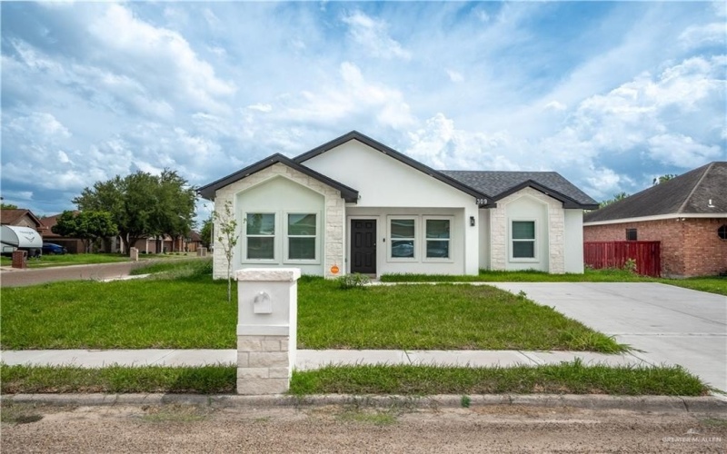 309 Lilly Drive, San Juan, TX 78589, 3 Habitaciones Habitaciones , ,2 BañosBaños,Residential Lease,En Alquiler,309 Lilly Drive,474955
