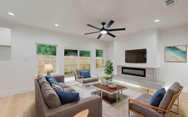 4519 Wahoo Street, Dallas, TX 75210, 3 Bedrooms Bedrooms, ,2 BathroomsBathrooms,Residential,For Sale,4519 Wahoo Street,20951047