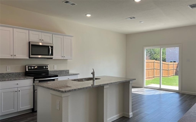 702 Camden Drive, Lavon, TX 75166, 5 Habitaciones Habitaciones , ,3 BañosBaños,Residential Lease,En Alquiler,702 Camden Drive,20983153