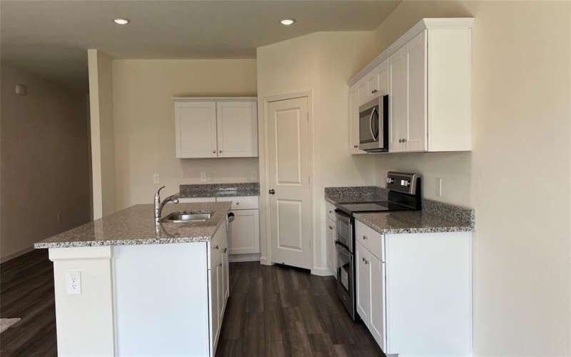 702 Camden Drive, Lavon, TX 75166, 5 Habitaciones Habitaciones , ,3 BañosBaños,Residential Lease,En Alquiler,702 Camden Drive,20983153