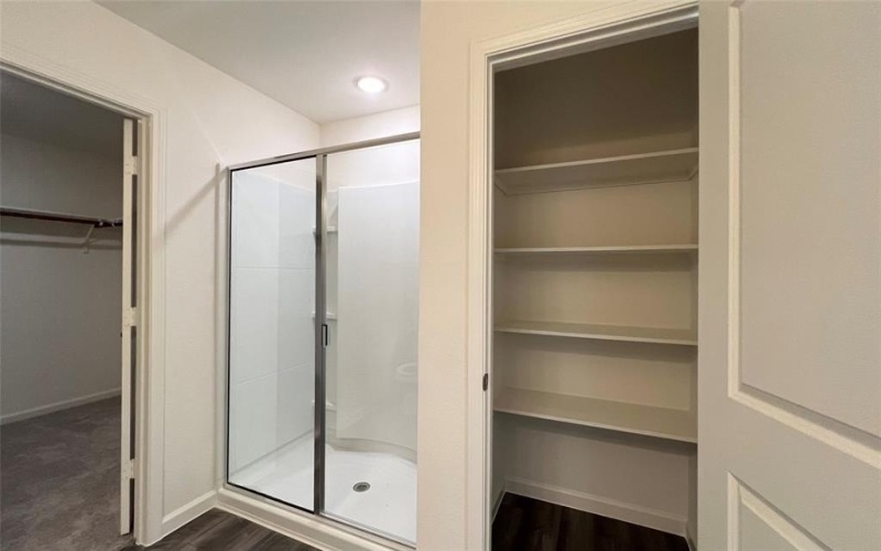 702 Camden Drive, Lavon, TX 75166, 5 Habitaciones Habitaciones , ,3 BañosBaños,Residential Lease,En Alquiler,702 Camden Drive,20983153