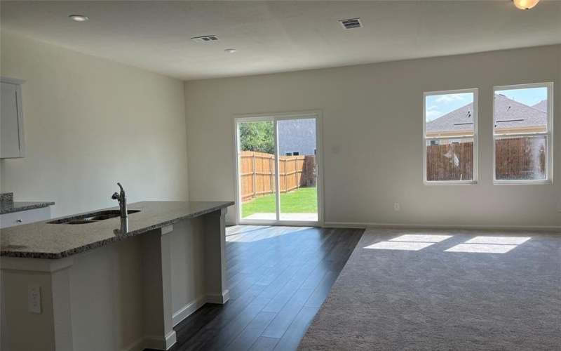 702 Camden Drive, Lavon, TX 75166, 5 Habitaciones Habitaciones , ,3 BañosBaños,Residential Lease,En Alquiler,702 Camden Drive,20983153