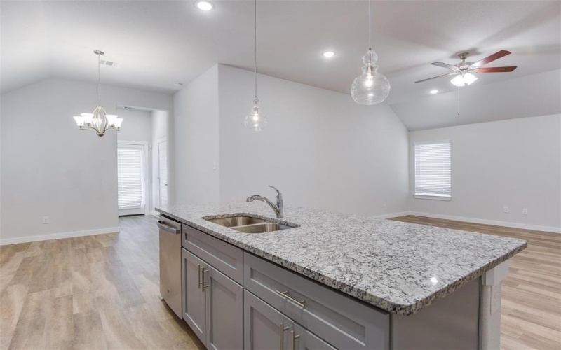 1716 Everitt Trail, Fort Worth, TX 76052, 4 Bedrooms Bedrooms, ,2 BathroomsBathrooms,Residential Lease,For Rent,1716 Everitt Trail,20985141
