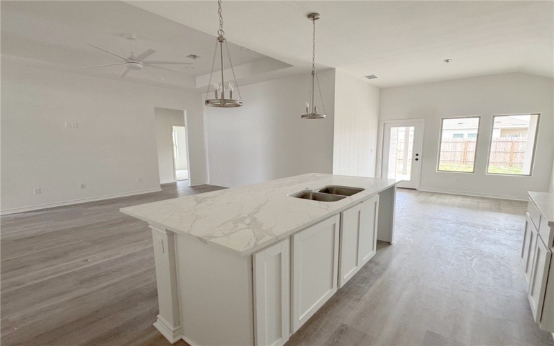 2633 Westeros Street, Corpus Christi, TX 78415, 4 Habitaciones Habitaciones , ,2 BañosBaños,Residential,En Venta,2633 Westeros Street,454465