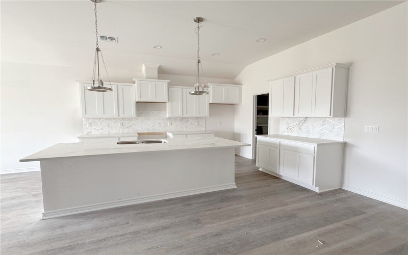 2633 Westeros Street, Corpus Christi, TX 78415, 4 Habitaciones Habitaciones , ,2 BañosBaños,Residential,En Venta,2633 Westeros Street,454465