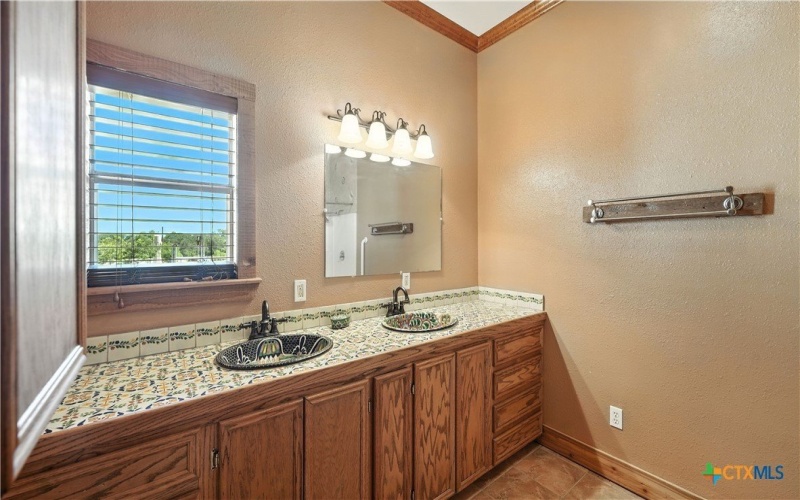 2410 Fm-1680, Flatonia, TX 78941, 6 Habitaciones Habitaciones , ,6 BañosBaños,Otro,En Venta,2410 Fm-1680,583055