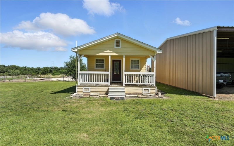 2410 Fm-1680, Flatonia, TX 78941, 6 Habitaciones Habitaciones , ,6 BañosBaños,Otro,En Venta,2410 Fm-1680,583055