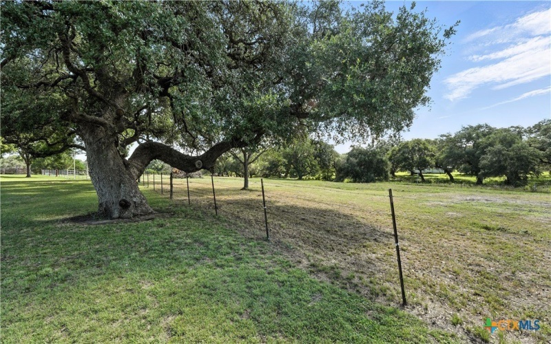 2410 Fm-1680, Flatonia, TX 78941, 6 Habitaciones Habitaciones , ,6 BañosBaños,Otro,En Venta,2410 Fm-1680,583055