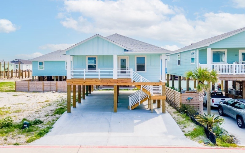 207 Flounder Drive, Port Aransas, TX 78373, 4 Bedrooms Bedrooms, ,3 BathroomsBathrooms,Residential,For Sale,207 Flounder Drive,454615
