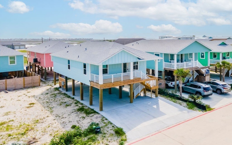 207 Flounder Drive, Port Aransas, TX 78373, 4 Bedrooms Bedrooms, ,3 BathroomsBathrooms,Residential,For Sale,207 Flounder Drive,454615