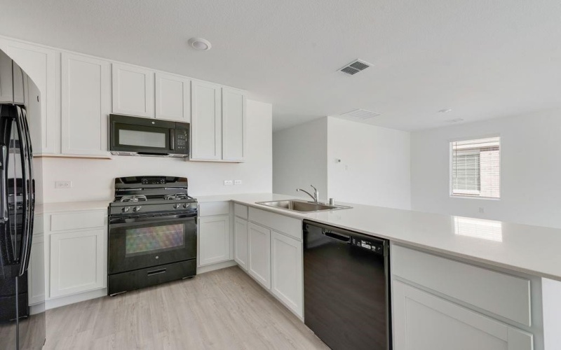 7739 Ellington Drive, Dallas, TX 75114, 4 Habitaciones Habitaciones , ,2 BañosBaños,Residential,En Venta,7739 Ellington Drive,20985767