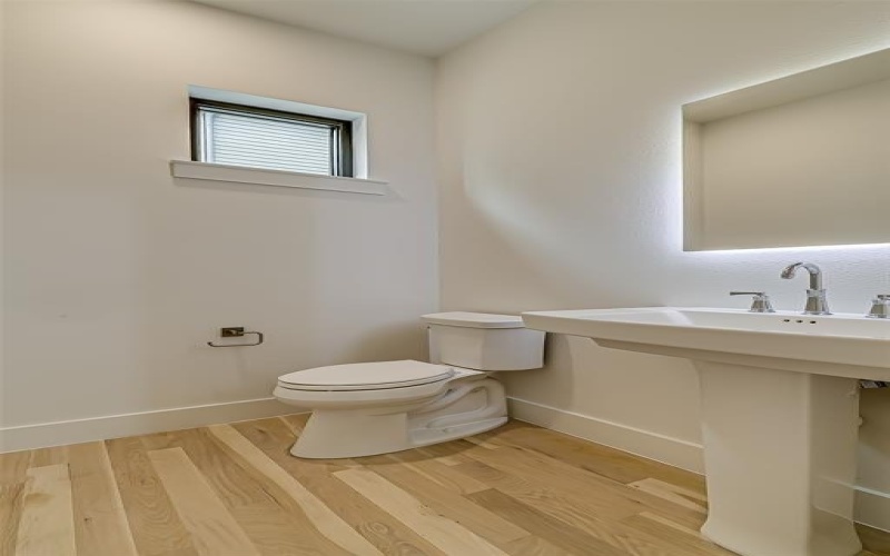 2707 Kimsey Drive #104, Dallas, TX 75235, 2 Bedrooms Bedrooms, ,2 BathroomsBathrooms,Residential Lease,For Rent,2707 Kimsey Drive,20985816