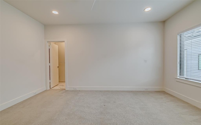 2707 Kimsey Drive #104, Dallas, TX 75235, 2 Bedrooms Bedrooms, ,2 BathroomsBathrooms,Residential Lease,For Rent,2707 Kimsey Drive,20985816
