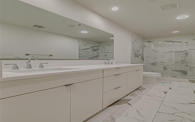 2707 Kimsey Drive #104, Dallas, TX 75235, 2 Bedrooms Bedrooms, ,2 BathroomsBathrooms,Residential Lease,For Rent,2707 Kimsey Drive,20985816