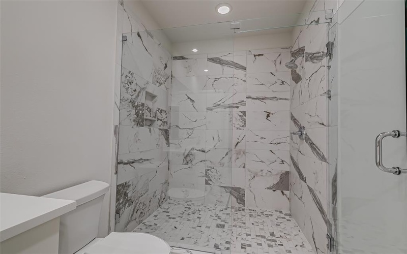 2707 Kimsey Drive #104, Dallas, TX 75235, 2 Bedrooms Bedrooms, ,2 BathroomsBathrooms,Residential Lease,For Rent,2707 Kimsey Drive,20985816