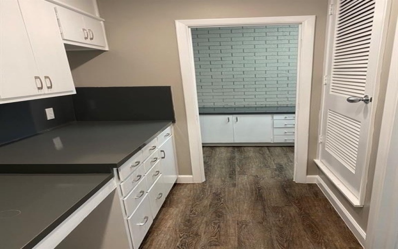 1116 W Randol Mill Road, Arlington, TX 76012, ,Otro,En Venta,1116 W Randol Mill Road,20986155
