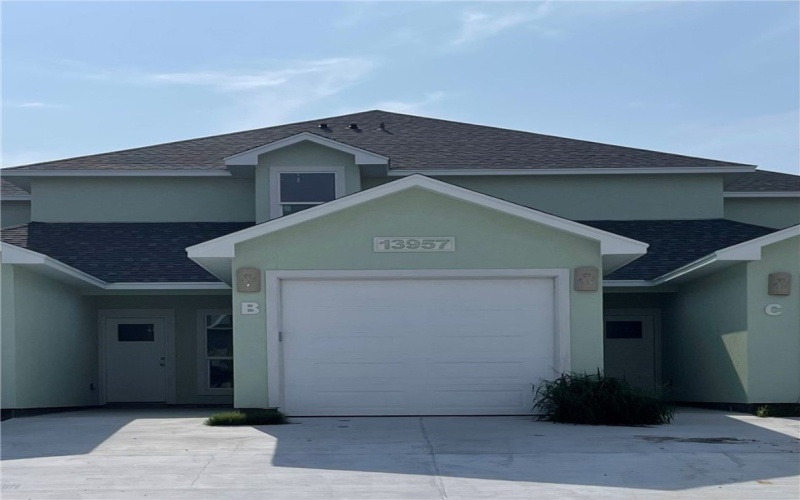 13957 FORTUNA BAY Drive #B, Corpus Christi, TX 78418, 3 Bedrooms Bedrooms, ,2 BathroomsBathrooms,Residential Lease,For Rent,13957 FORTUNA BAY Drive,458258