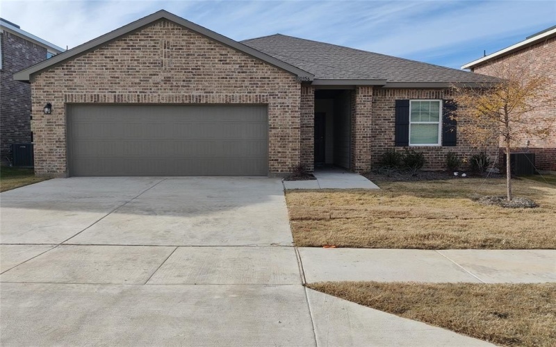 10356 Holycross Lane, Fort Worth, TX 76036, 4 Bedrooms Bedrooms, ,2 BathroomsBathrooms,Residential Lease,For Rent,10356 Holycross Lane,20986286